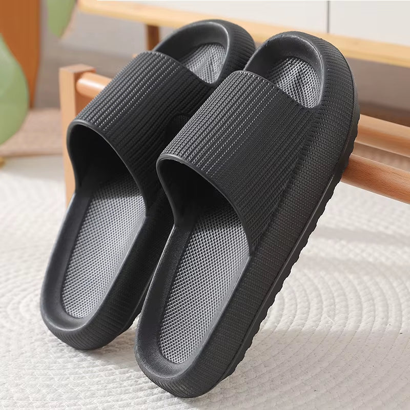Summer Home Thick-Soled Slippers for Women Breathable Non-Slip Bathroom Women'S Slippers Perfect for Indoor Relaxation