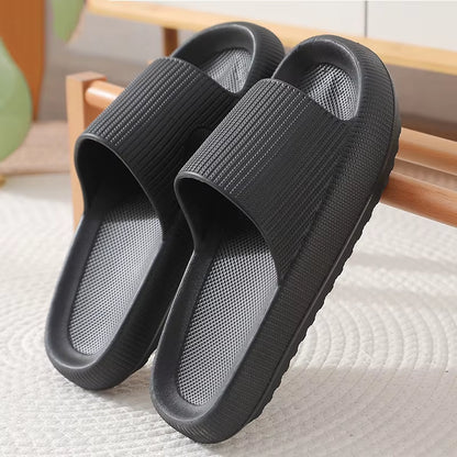 Summer Home Thick-Soled Slippers for Women Breathable Non-Slip Bathroom Women'S Slippers Perfect for Indoor Relaxation