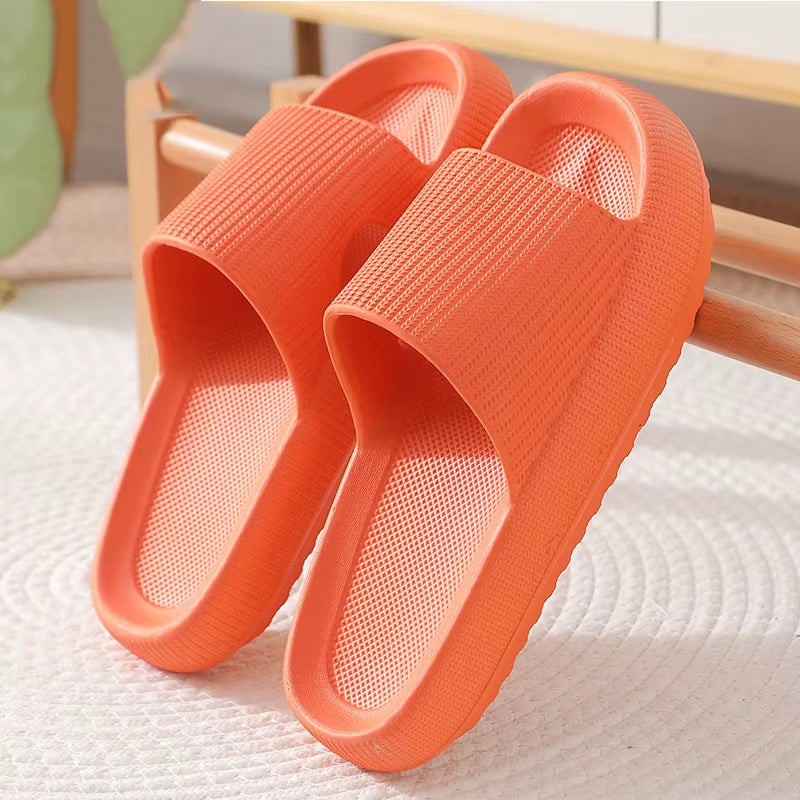 Summer Home Thick-Soled Slippers for Women Breathable Non-Slip Bathroom Women'S Slippers Perfect for Indoor Relaxation